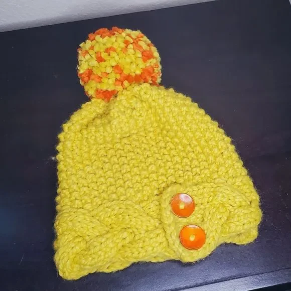 Handcrafted Infinity Scarf and Hat Set - Picture 4 of 6